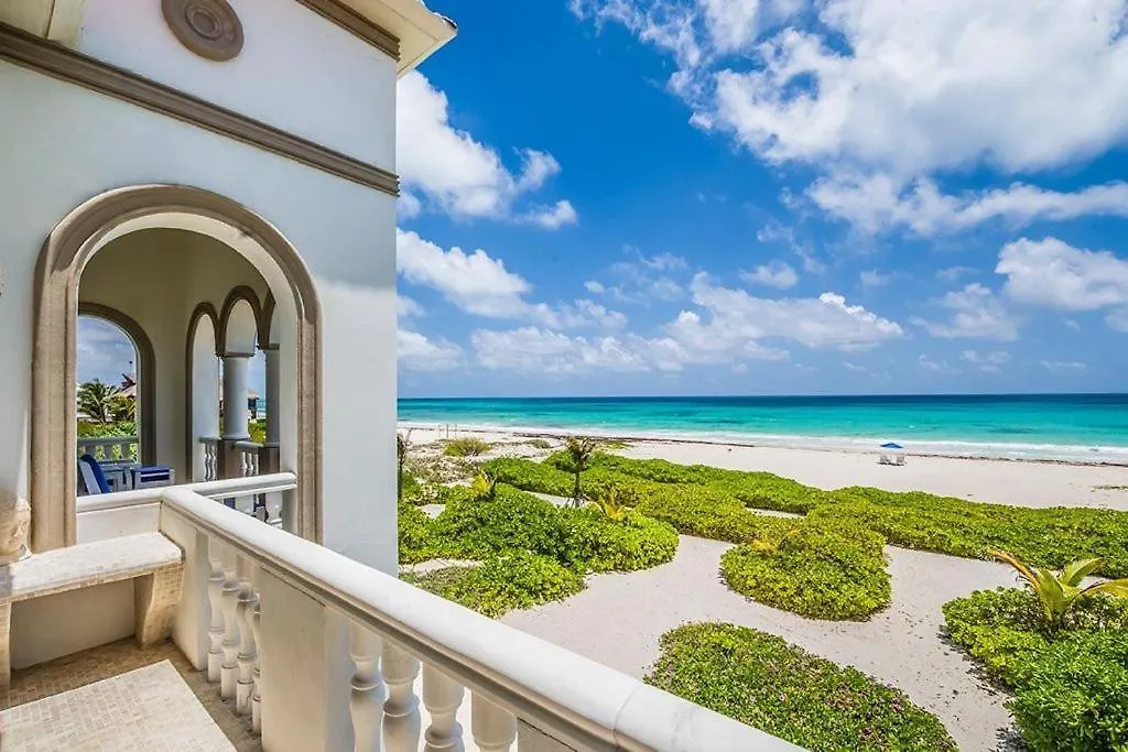 Villa Amazing Beachfront Casa Del Mar Bonito, Playa Del Secreto, Riviera Maya Playa del Carmen